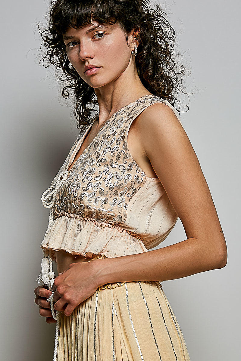 POL SLEEVELESS CROPPED TOP DEEP V-NECKLINE