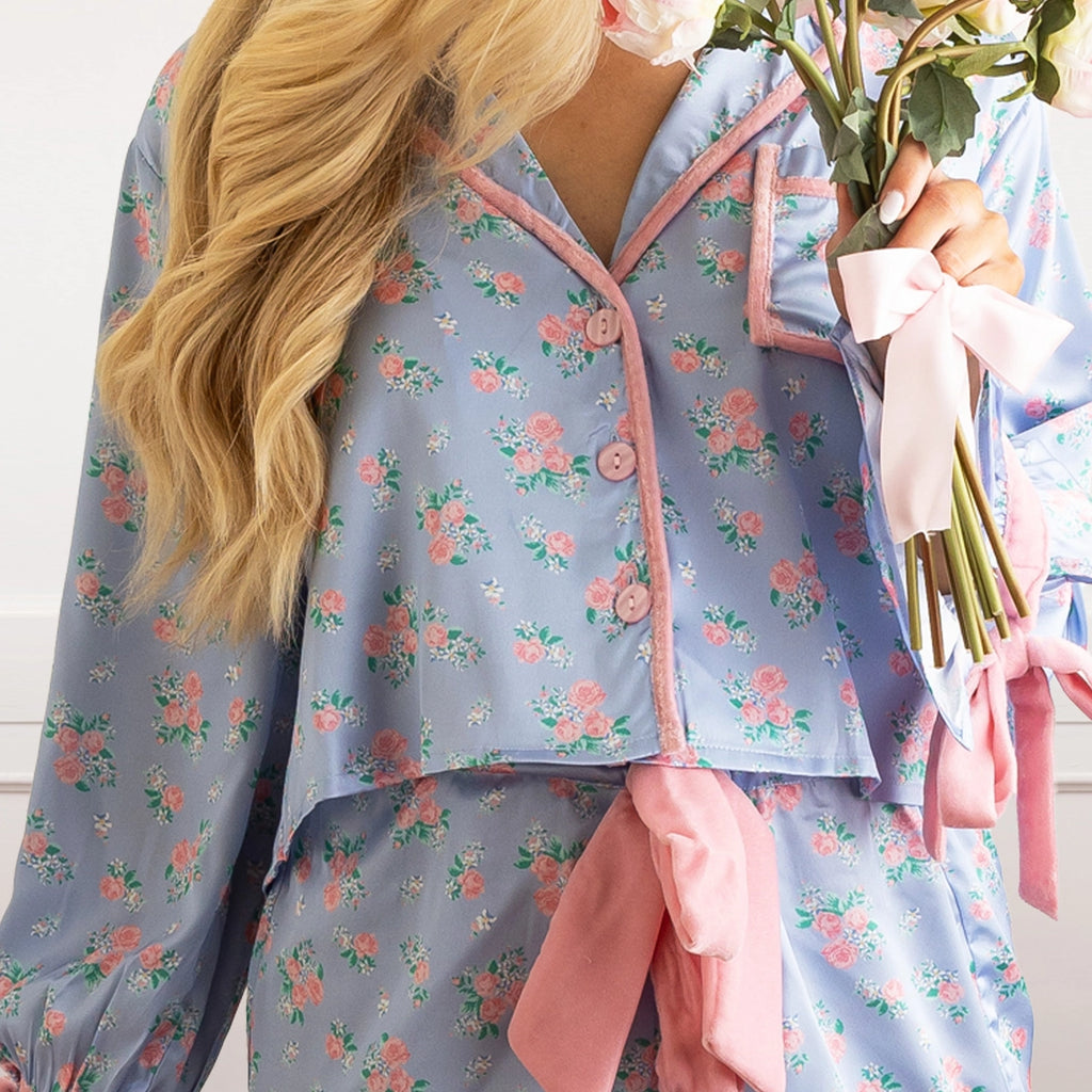 8 OAK LANE COTTAGE FLORAL PERIWINKLE SATIN RUFFLE PJ SHORT SET