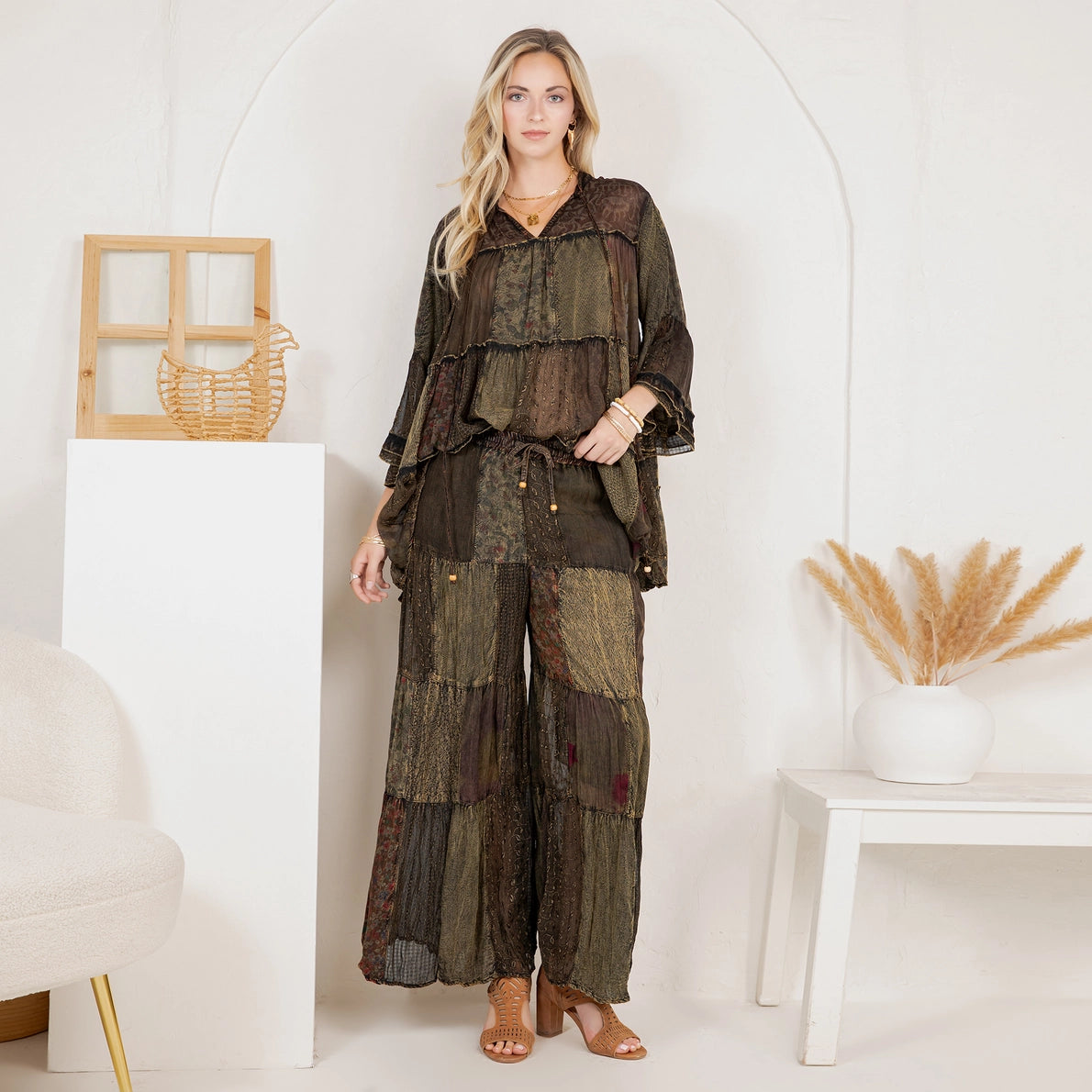 YOUNG THREAD Boho Set: Band Collar Jhabla Top & Retro Flare Pants